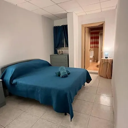 بيت ضيافة In House - Cozy Maltese Maisonette With Private Entrance In Rahal Gdid