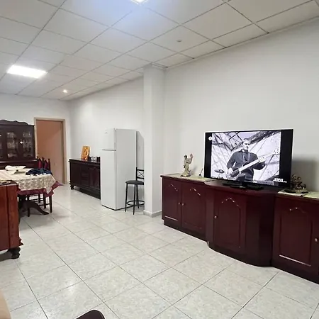 Penzion In House - Cozy Maltese Maisonette With Private Entrance In Rahal Gdid Tarxien