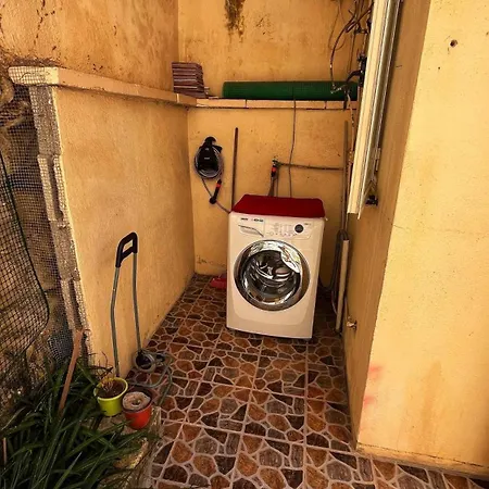 In House - Cozy Maltese Maisonette With Private Entrance In Rahal Gdid *